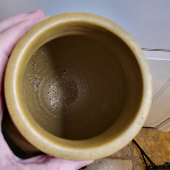 Toyo Medium Vase #1 Ikebana Vessel Umber Sienna Glaze with Granular Grog Incised - Picture 5 of 15